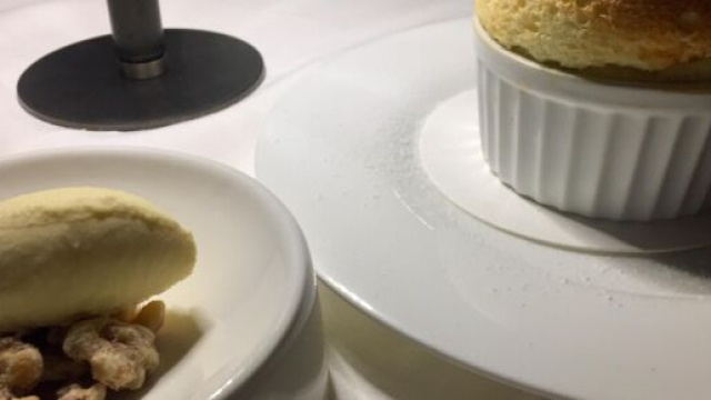 finto souffl&eacute; all'arancia, un dolce delicato e buono da mangiare