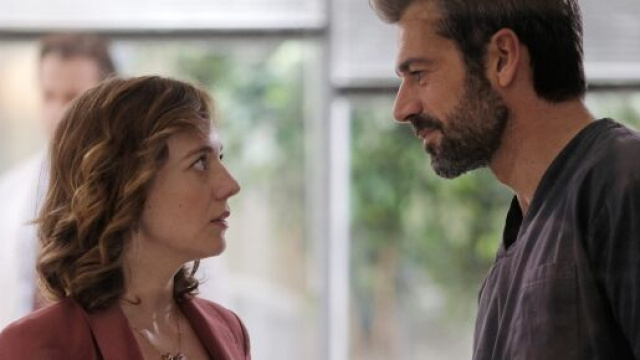 Doc nelle tue mani, spoiler ultima puntata: Andrea Fanti rischia di essere cacciato dall'ospedale
