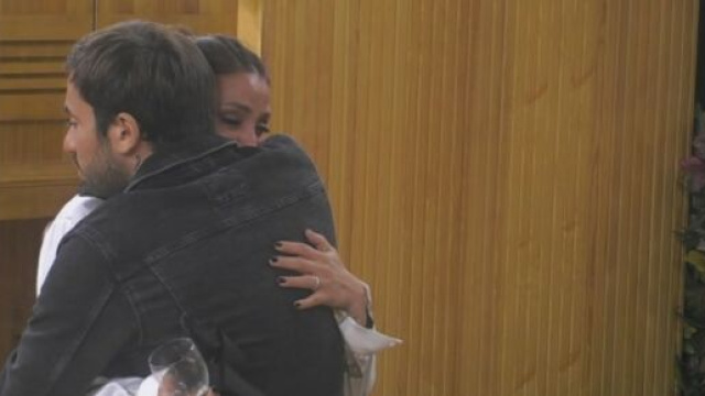 GF Vip, Selvaggia rivela retroscena esterni a Pretelli: 'Eli ha una persona fuori'.