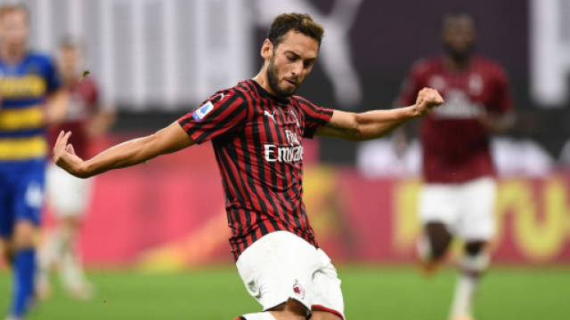Inter e Juventus su Calhanoglu.