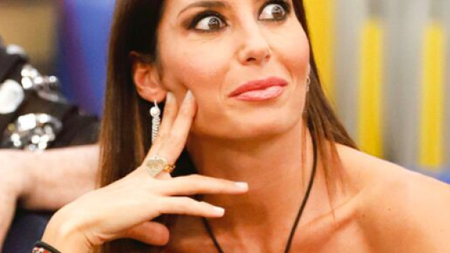 Grande Fratello Vip, Elisabetta Gregoraci: 'Mi ha richiesto di sposarlo'.