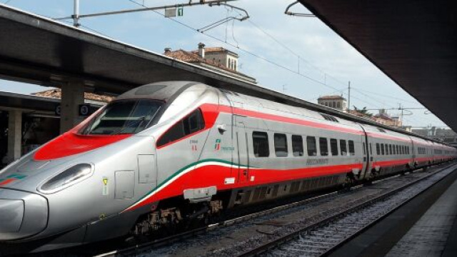 Assunzioni nelle Ferrovie dello Stato, ecco come candidarsi nell'articolo.