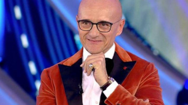GF Vip, Alfonso teso: 'Difficile dire ai vipponi che faranno Natale e Capodanno in casa'.