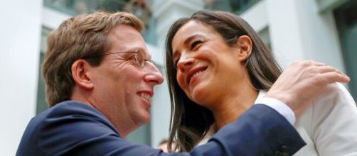 Almeida recomienda limitar los movimientos en Madrid durante el Puente