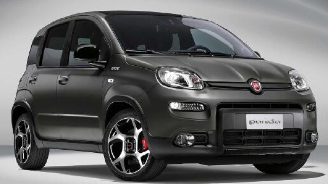 Fiat Panda in allestimento Sport.
