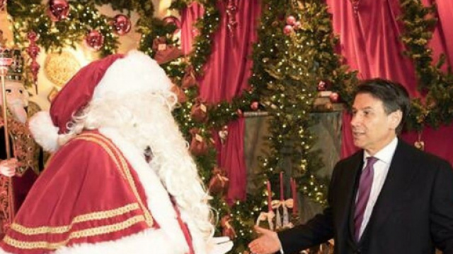 Giuseppe Conte potrebbe firmare un nuovo Dpcm prima di Natale.