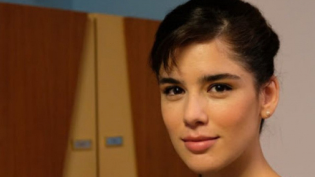 Grace Ambrose: 'Stefania ha 18 anni, nata e cresciuta a Lecco'.