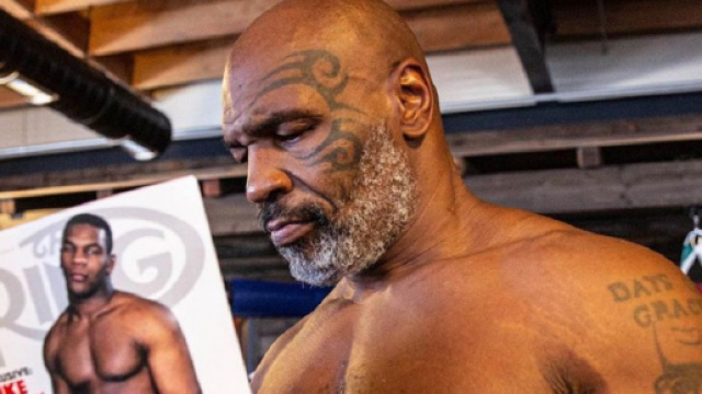Mike Tyson torna sul ring il 28 novembre per il match-esibizione contro Roy Jones jr.