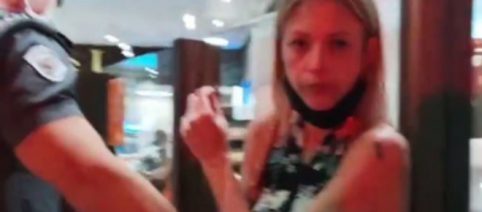 Mulher é presa em São Paulo por atacar clientes e funcionários de padaria