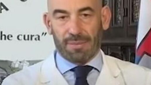 Domenica In, Matteo Bassetti in lacrime per la morte della madre: 'Ci guarda da lass&ugrave;'.