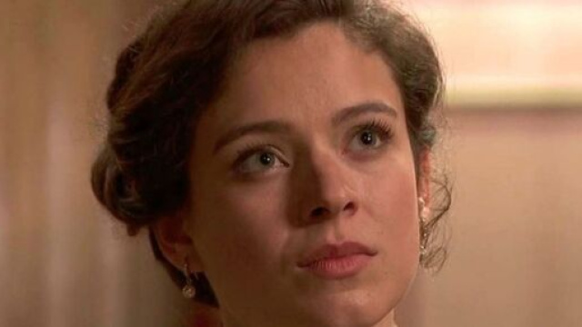 Una Vita, anticipazioni spagnole: Natalia seduce Felipe.