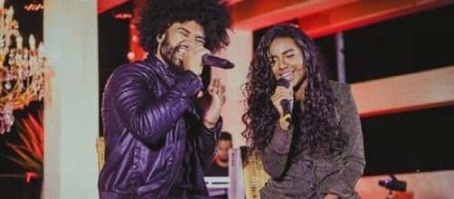 Juninho Black ao lado da irma, Qu&eacute;sia. (Reprodu&ccedil;&atilde;o/Redes Sociais)