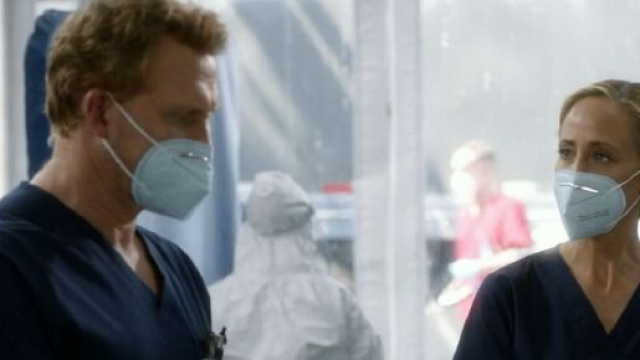 Anticipazioni Grey's Anatomy 17x05: Teddy prova a ricostruire il rapporto con Tom e Owen.