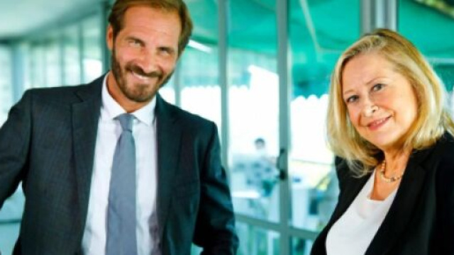 Un posto al sole, anticipazioni al 4/12: Barbara prover&agrave; a conquistare Alberto.