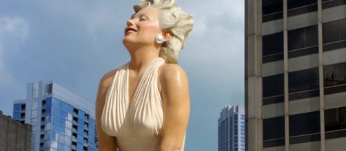 Forever Marilyn by Seward Johnson [Image Source: Daffy-Dog/Pinterest]