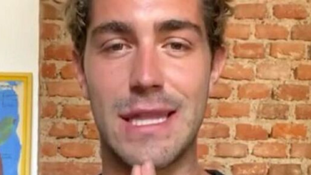 Tommaso Zorzi intervistato da Gabriele Parpiglia a Seconda Vita: 'Sono andato con ragazze'.