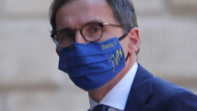 Coronavirus, Francesco Boccia: 'Far nascere Ges&ugrave; bambino due ore prima non &egrave; eresia'.