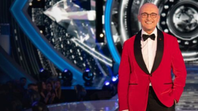 GF Vip, Alfonso Signorini arriva nella Casa: &lsquo;Il pubblico vi ama, &egrave; pazzo&rsquo;.