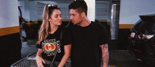 Z&eacute; Felipe e Isabella Arantes, ex-bailarina do 'Doming&atilde;o do Faust&atilde;o'. (Arquivo Blasting News)