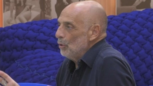 Paolo Brosio infuriato con gli autori del GF Vip per essere stato punito con la nomination.