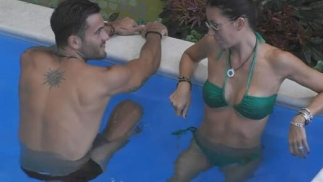 Elisabetta Gregoraci commenti piccanti su Pretelli al GF Vip