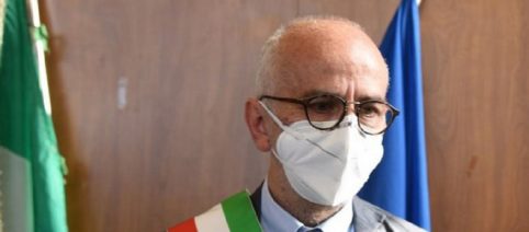 Saviano, sindaco Simonelli nomina la giunta: tre uomini e due donne, Allocca vicesindaco