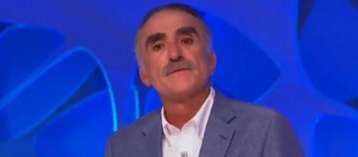 Juan y Medio llora al tener que anunciar la muerte de Jos&eacute; Manuel 'El Mani'