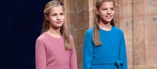 Leonor y Sof&iacute;a reaparecen en la crisis del coronavirus - elle.com