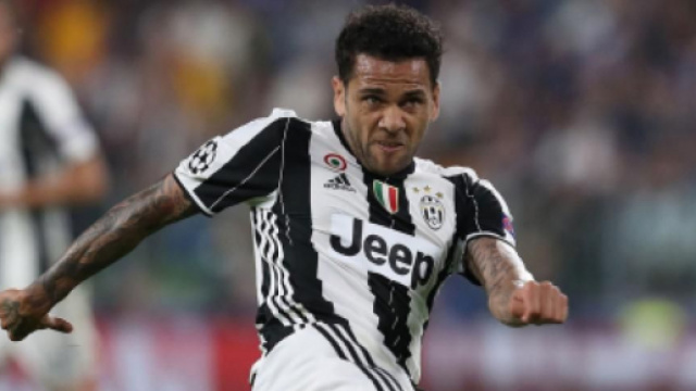 Dani Alves, terzino destro del San Paolo ed ex giocatore di Barcellona e Juventus.