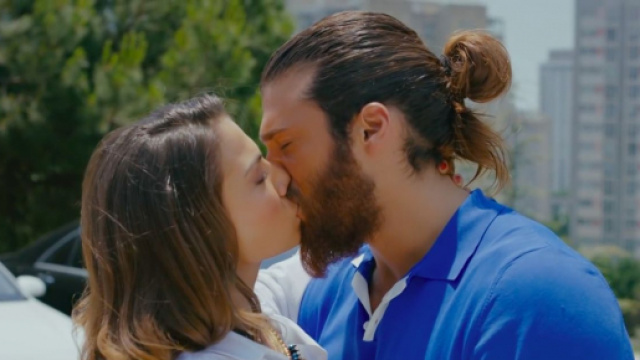 DayDreamer, 'promozione' per Can e Sanem: da gennaio la serie arriva in prima serata.