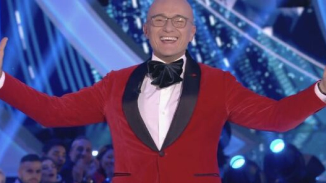 GF Vip, Signorini sul ritiro di alcuni concorrenti: &lsquo;Non insisto con chi vuole andare via&rsquo;.