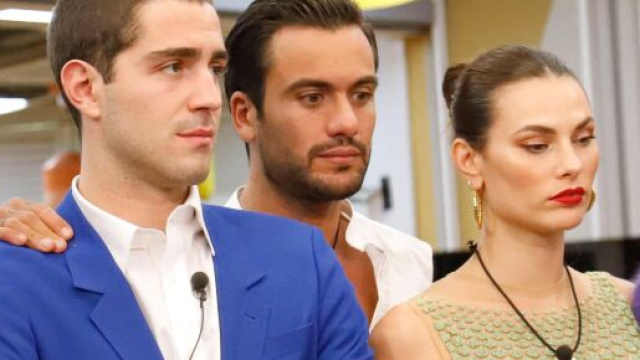 Anticipazioni Grande Fratello Vip 31 dicembre: veglione di Capodanno con ospiti e cantanti.