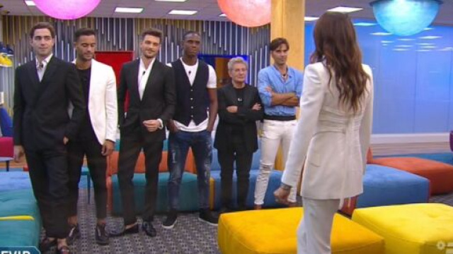 GF Vip, ospiti in studio: Signorini vorrebbe Gregoraci, Oppini e Brandi.