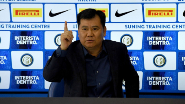 Jindong Zhang al Suning Training Centre.