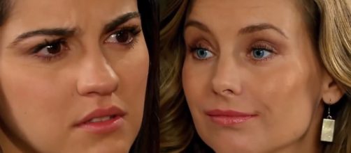 Maria flagra Max e Helena se beijando. (Televisa)