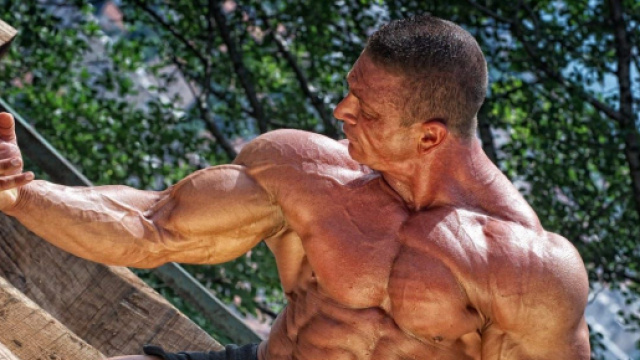 Caorle, trovato morto in casa il body-builder Alberto Clementi.