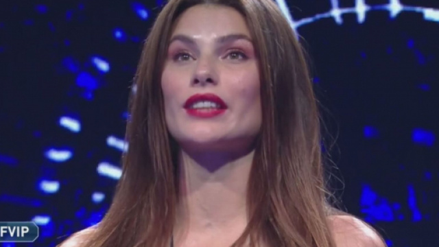 GF Vip: Nardi spiffera che il reality non finir&agrave; l'8 febbraio, Dayane sa delle fan brasiliane.