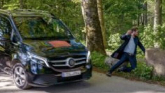 Tempesta d'amore: Leonard ha un incidente.