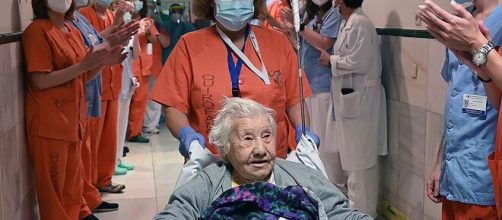 Una paciente de 104 a&ntilde;os supera satisfactoriamente la enfermedad mortal de coronavirus en Espa&ntilde;a.