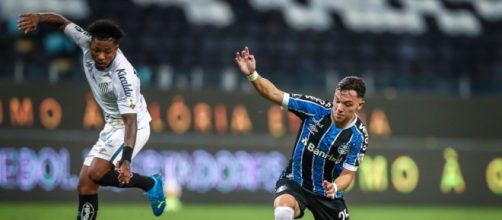 Santos e Gr&ecirc;mio decidr&atilde;o quem vai passar a pr&oacute;xima fase da Libertadores, ambos aguardaram o vencedor de Racing x Boca