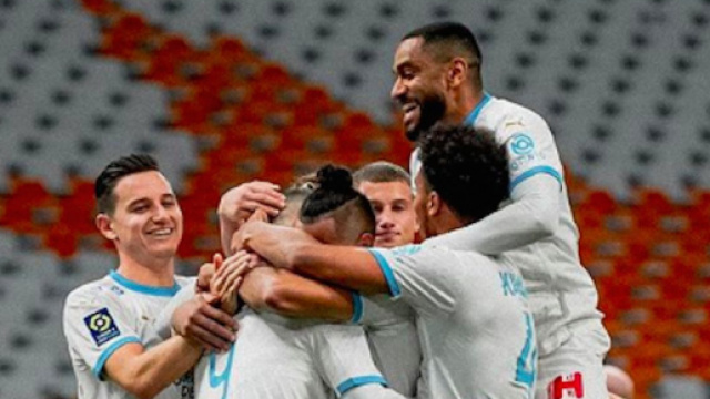 L'OM se plaint de l'arbitrage sur Twitter, les Lyonnais et Parisiens se moquent. &copy;Instagram olympiquedemarseille