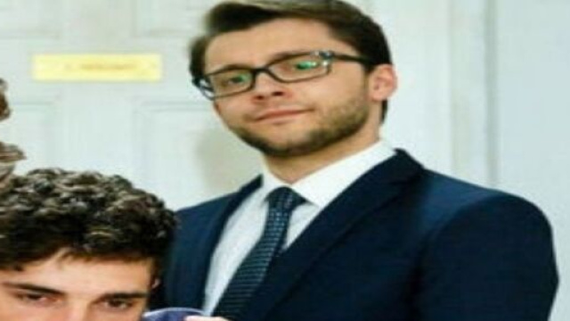 Un posto al sole, trame fino al 25 dicembre: Niko coinvolto nei drammi amorosi di Ugo.