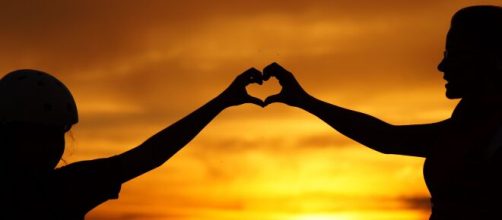 Quando est&atilde;o apaixonados, alguns signos se veem perdidos. (Arquivo Blasting News)