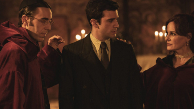 Il Segreto, trame Spagna: Tomas scopre che Isabel fa parte della setta degli Arcangeli.