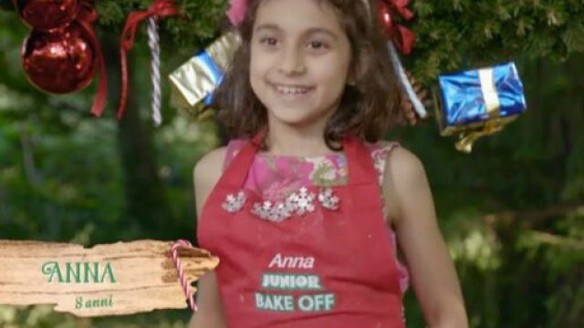 Junior Bake Off Italia, 18 dicembre: Anna &egrave; la migliore della puntata.