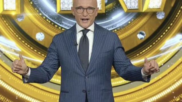 GF Vip, Signorini sulle sorelle Lamborghini: 'Neanche sotto Natale faranno pace'.