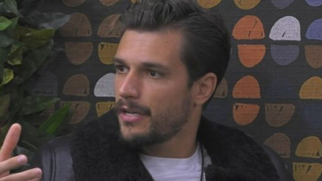 GF Vip, Tommaso si chiarisce con Andrea: 'Sono stato snob nei tuoi confronti'.