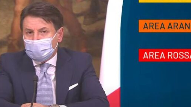 Il presidente del Consiglio Giuseppe Conte, in occasione della presentazione del Dpcm in vigore dal 6 novembre.