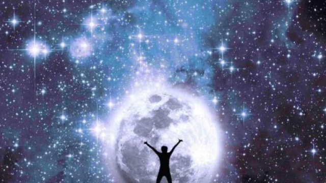 Oroscopo 4 dicembre e classifica: Sagittario speranzoso, Bilancia in ripresa.