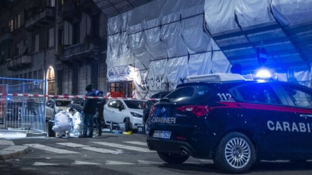 Milano: ginecologo accoltellato a morte, forse durante una rapina.